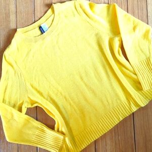 😊Bright Yellow Cotton Sweater😊